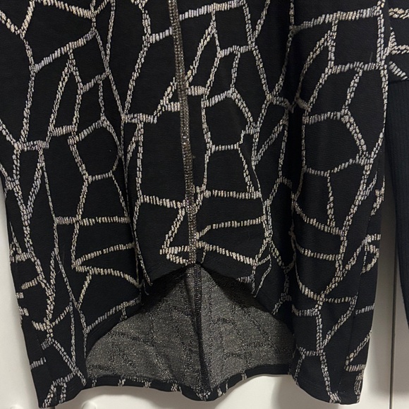 Frank Lyman Design Black and Silver Turtleneck Sweater size medium - Picture 5 of 5